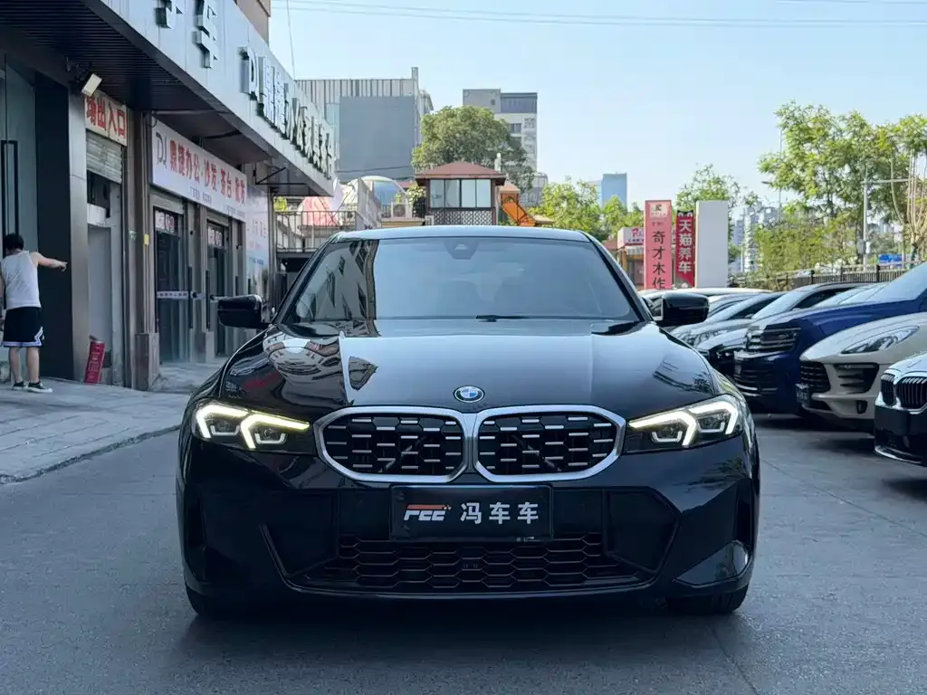 BMW 3 Series — фото 1