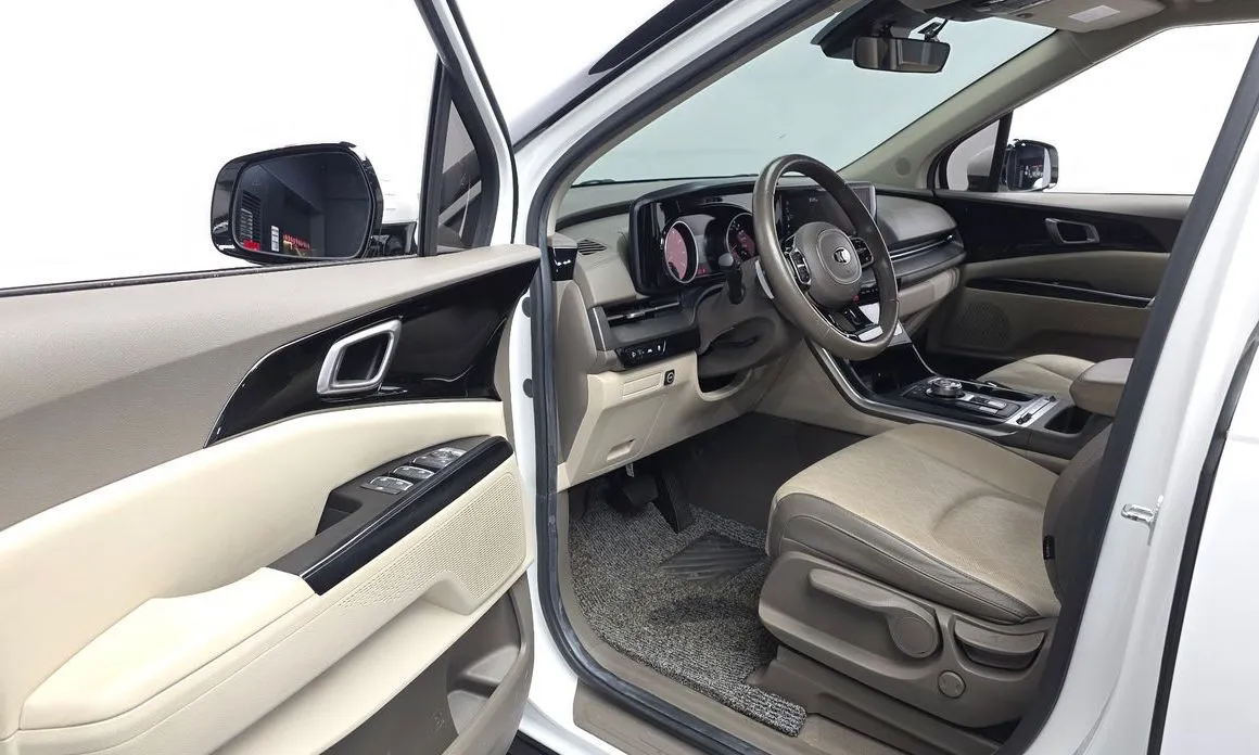 Kia Carnival — фото 10
