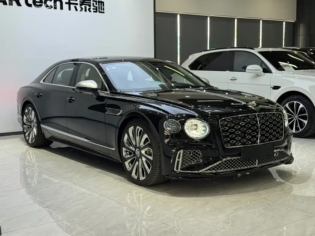 Bentley Flying Spur PHEV — фото 7