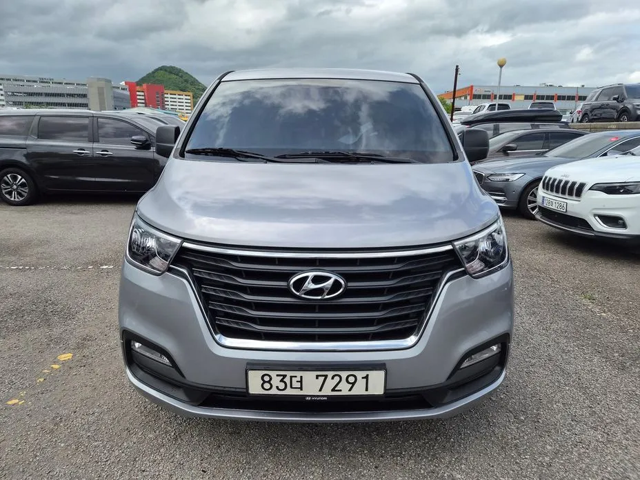Hyundai Starex — фото 2