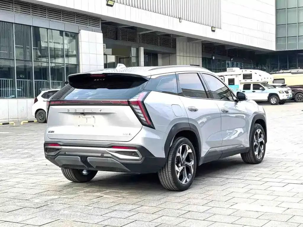 Geely Boyue L — фото 9