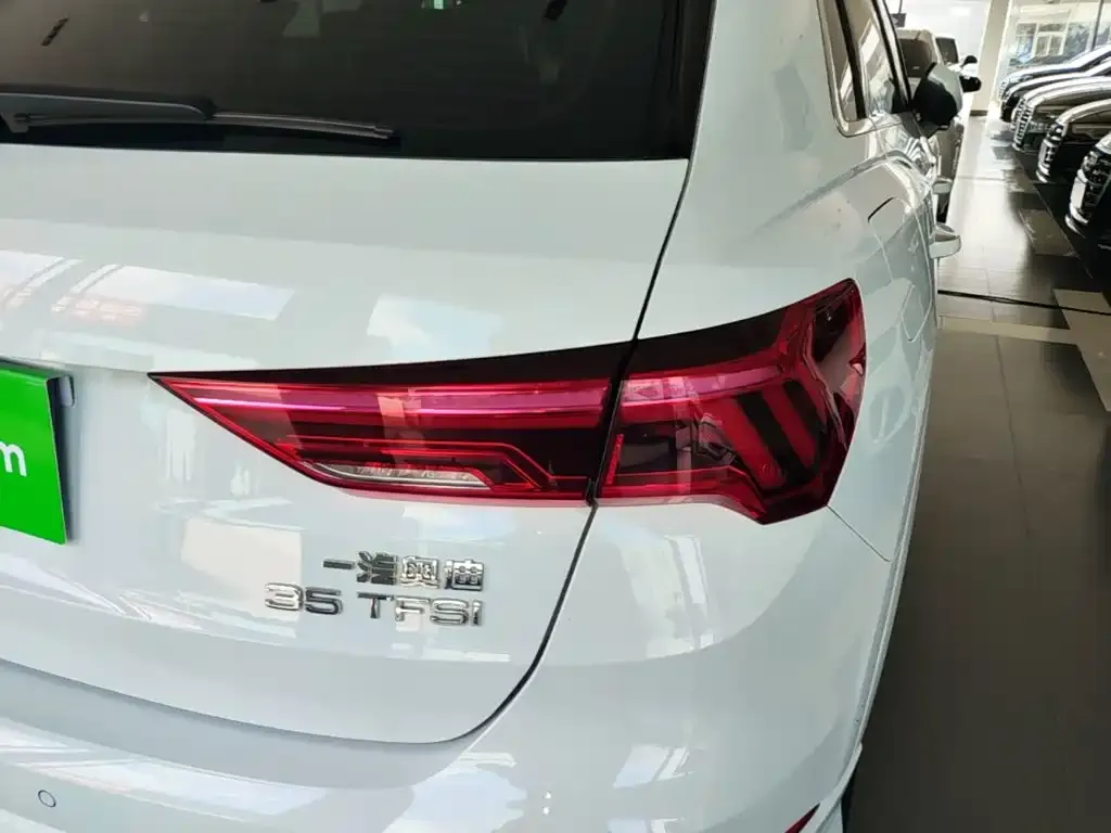 Audi Q3 — фото 2
