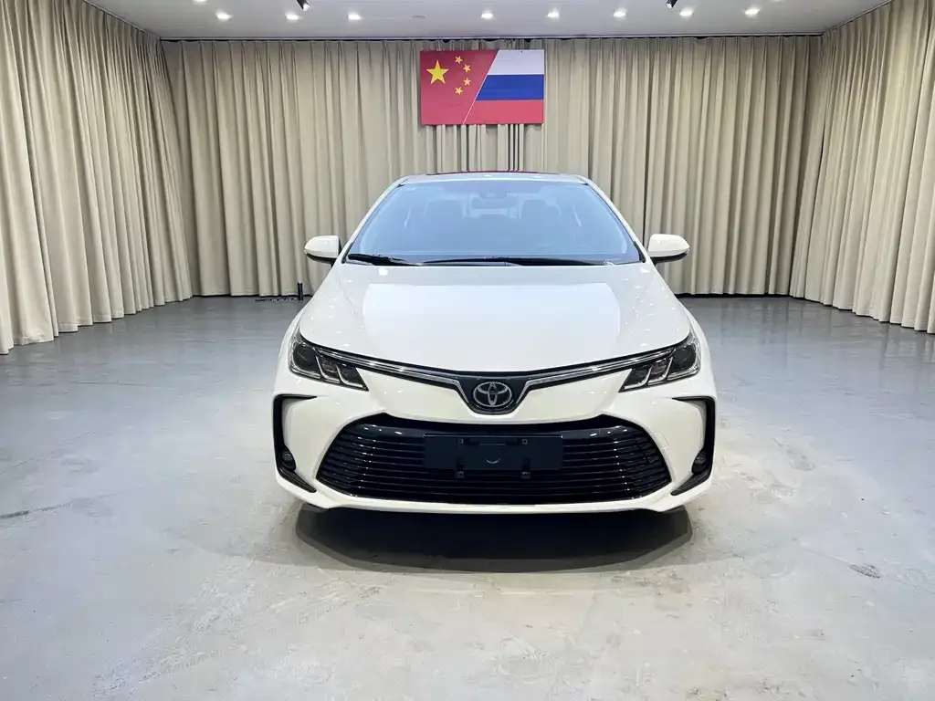 Toyota Corolla — фото 6
