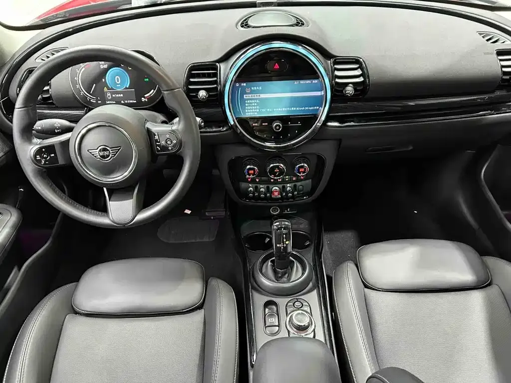 MINI Clubman — фото 10