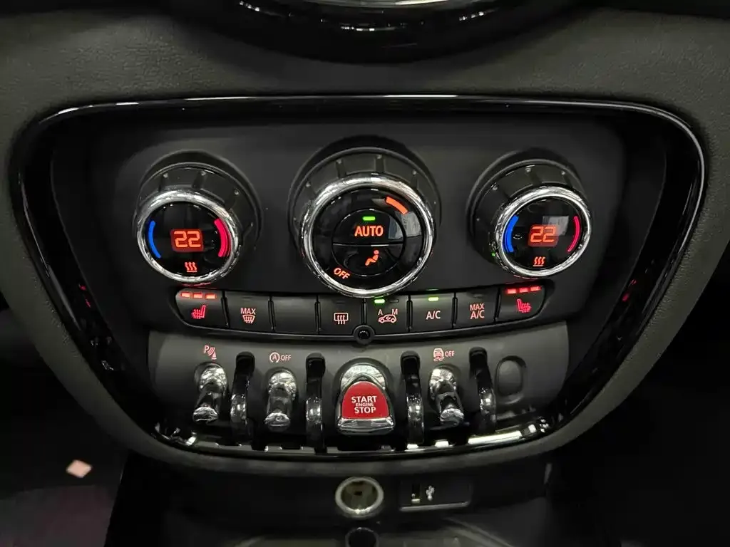 MINI Clubman — фото 9
