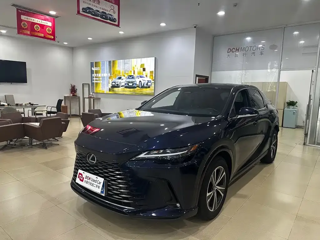Lexus RX — фото 1