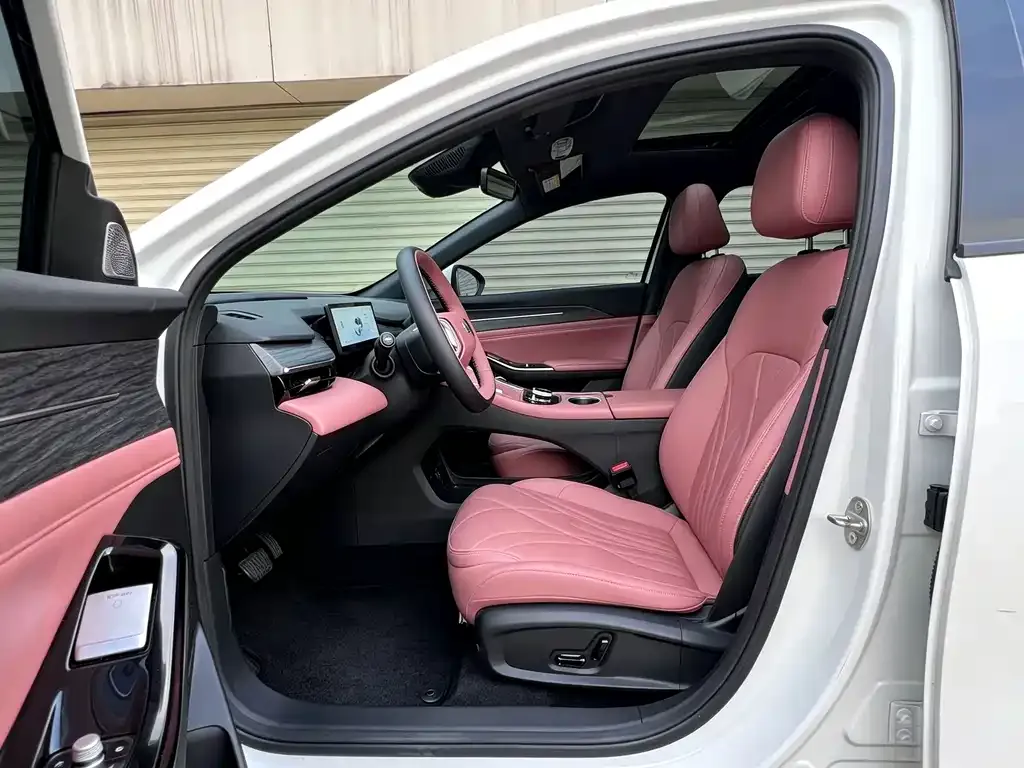 Geely Galaxy L6 — фото 2
