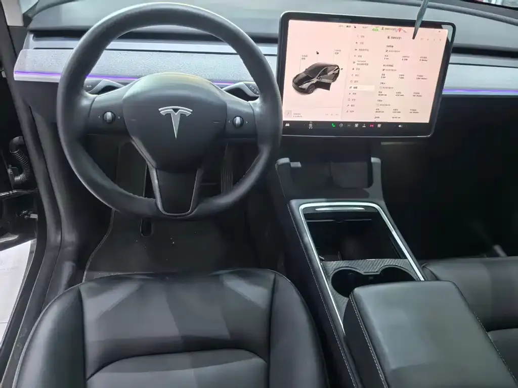 Tesla Model Y — фото 5