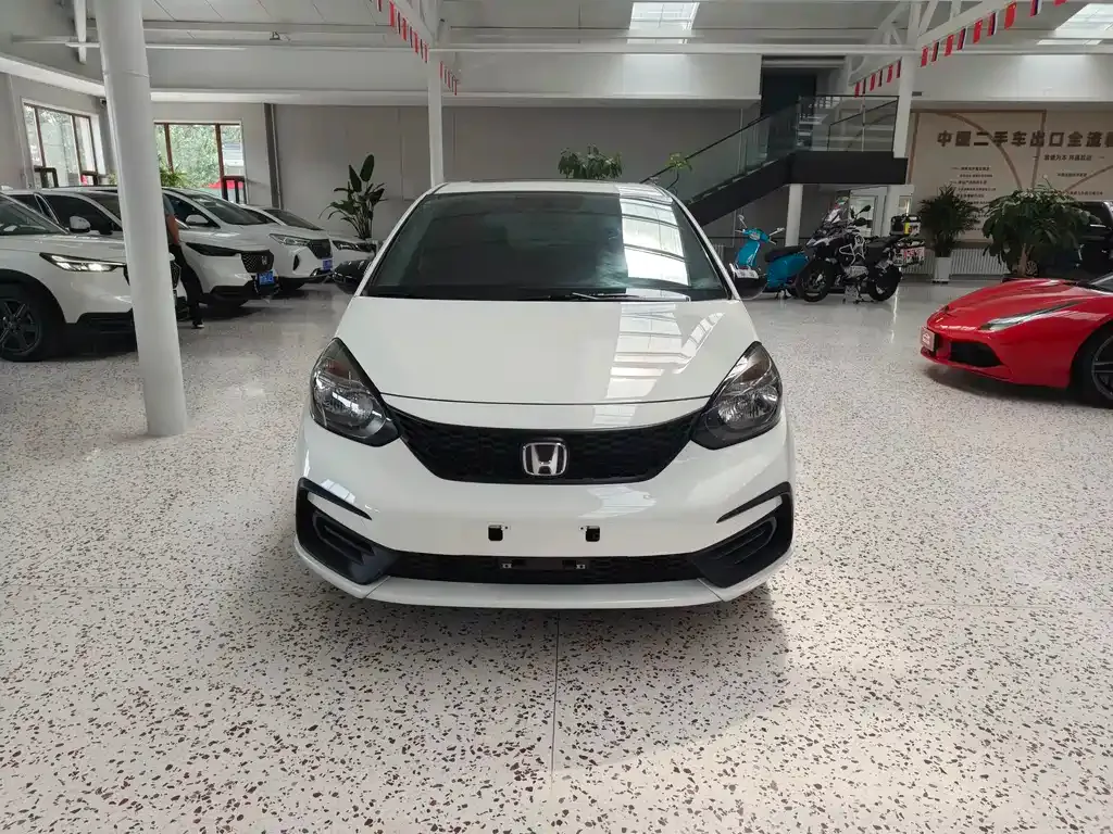 Honda Fit — фото 8