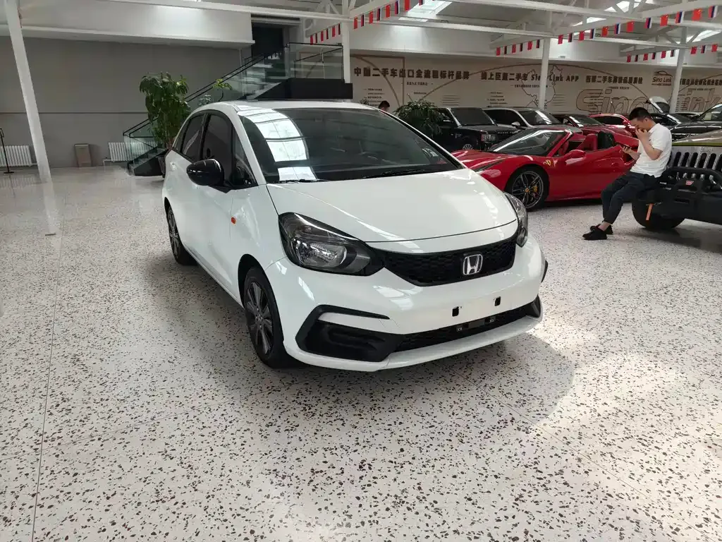 Honda Fit — фото 7