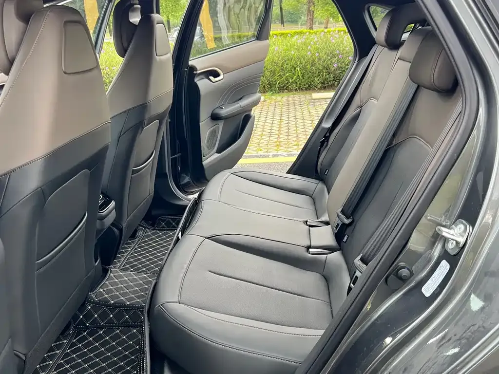 Changan Eado — фото 10