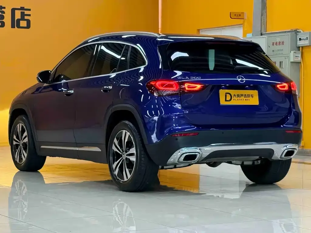 Mercedes-Benz GLA — фото 7
