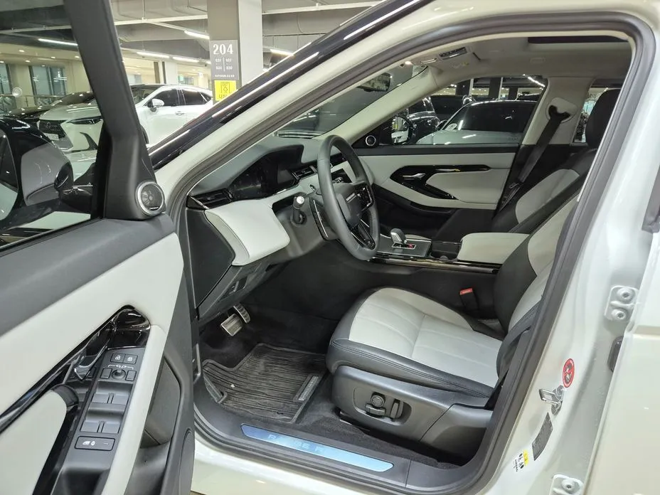 Land Rover Range Rover Evoque — фото 10