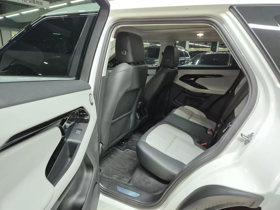 Land Rover Range Rover Evoque — фото 6