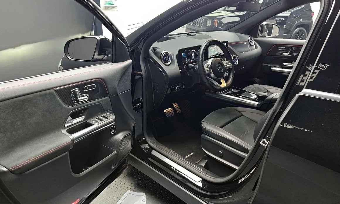 Mercedes-Benz GLA-Class — фото 10