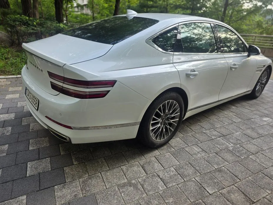 Genesis G80 — фото 10