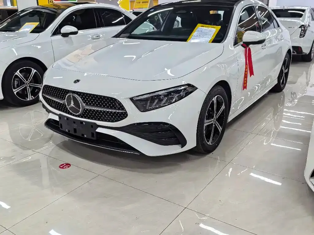 Mercedes-Benz A-Class — фото 1
