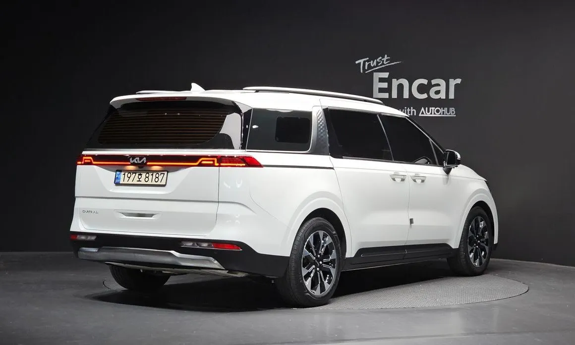 Kia Carnival — фото 4