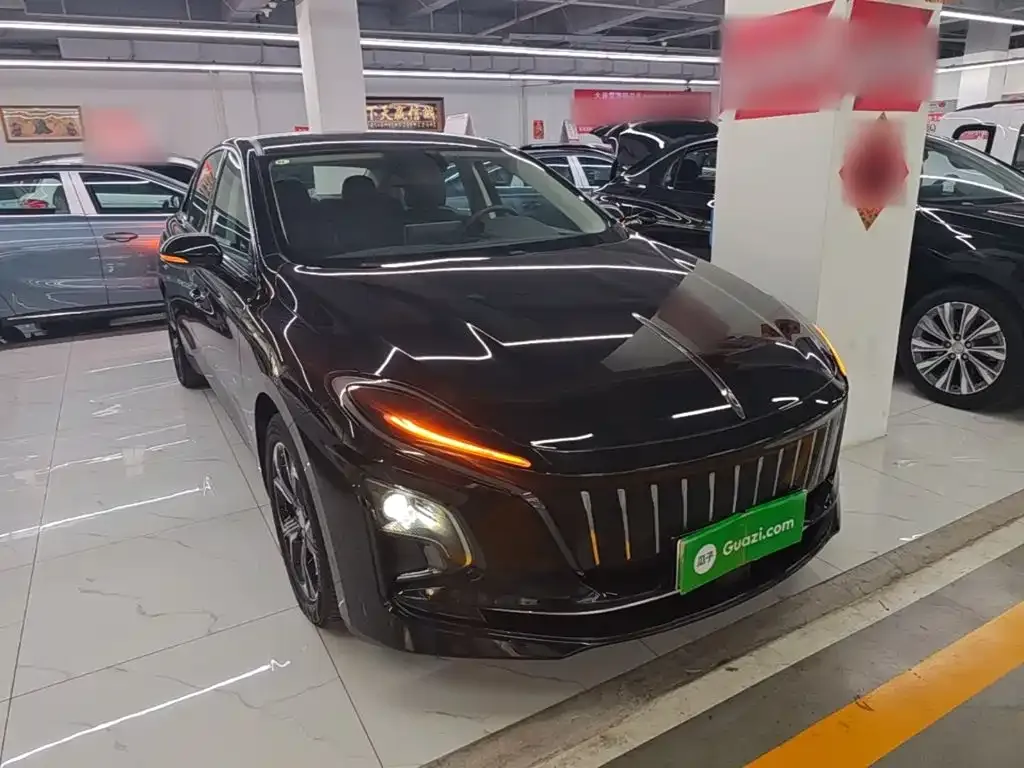 Hongqi E-QM5 — фото 7