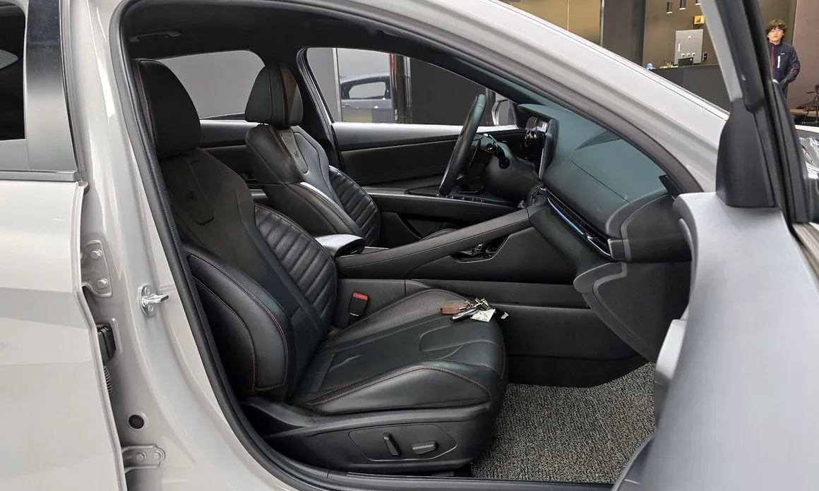 Hyundai AVANTE — фото 6