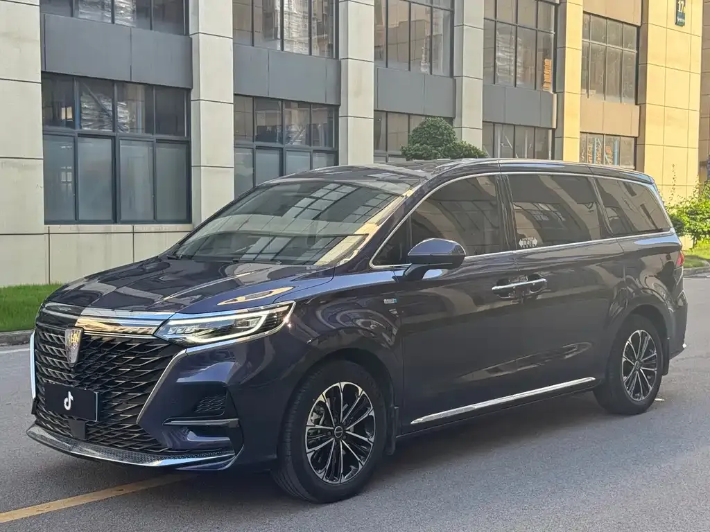 Roewe iMAX8 — фото 1