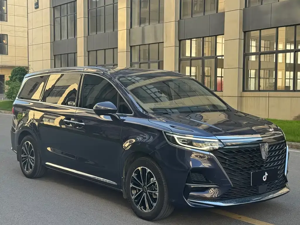 Roewe iMAX8 — фото 9
