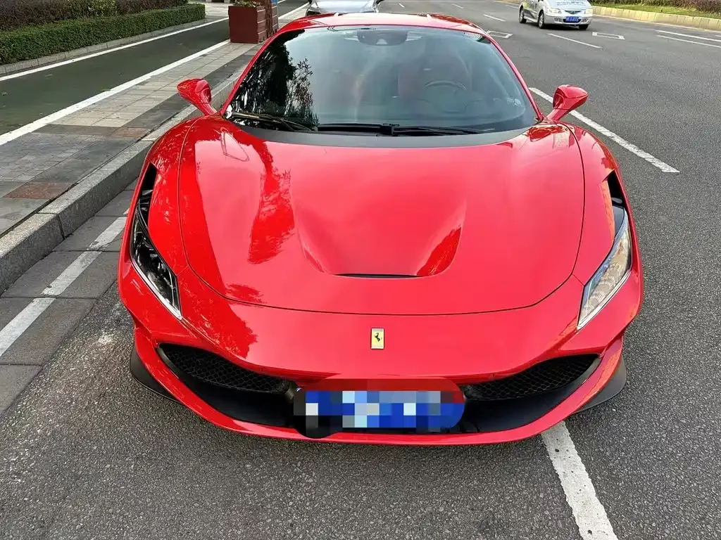 Ferrari F8 — фото 5