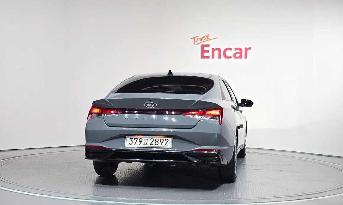 Hyundai AVANTE — фото 2