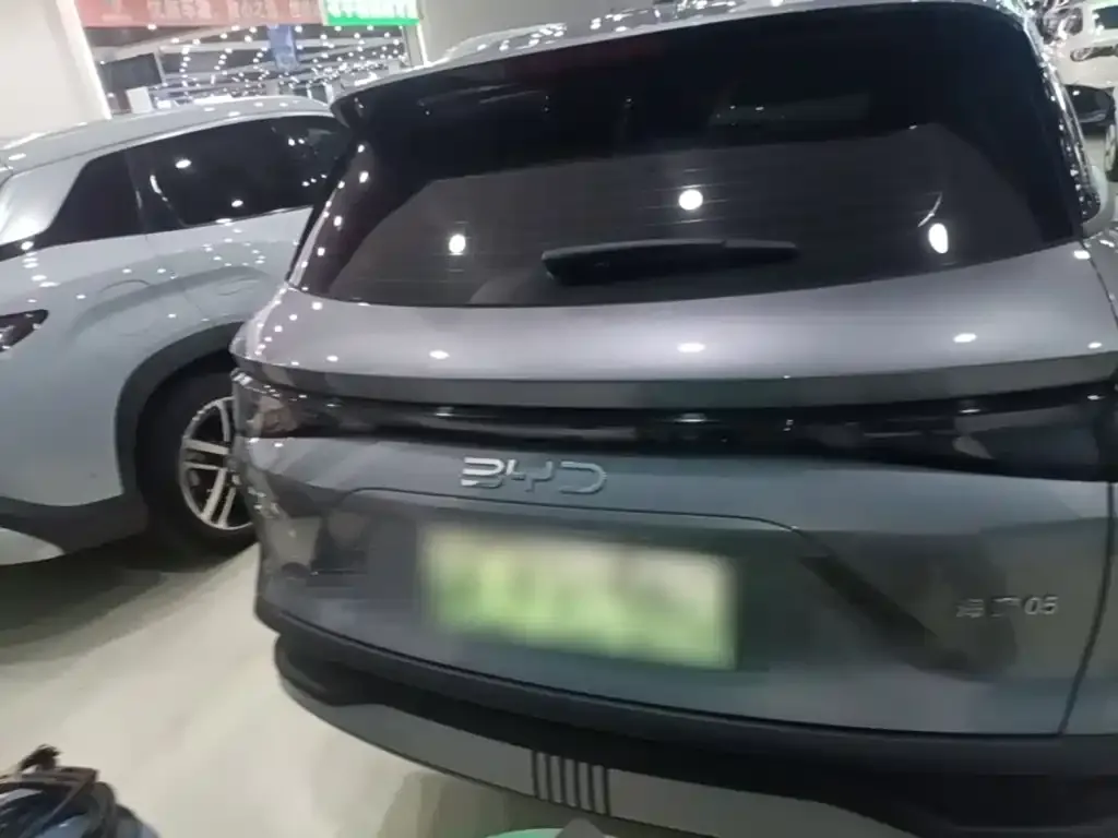 BYD Seal 05 DM-i — фото 9