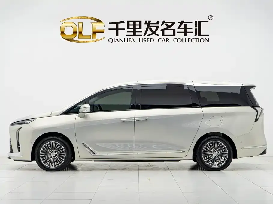 Buick GL8 Hybrid — фото 7