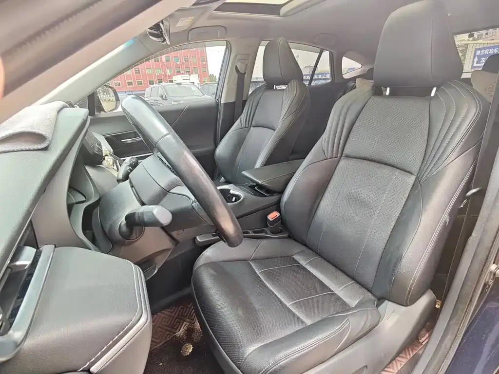 Toyota Harrier — фото 10