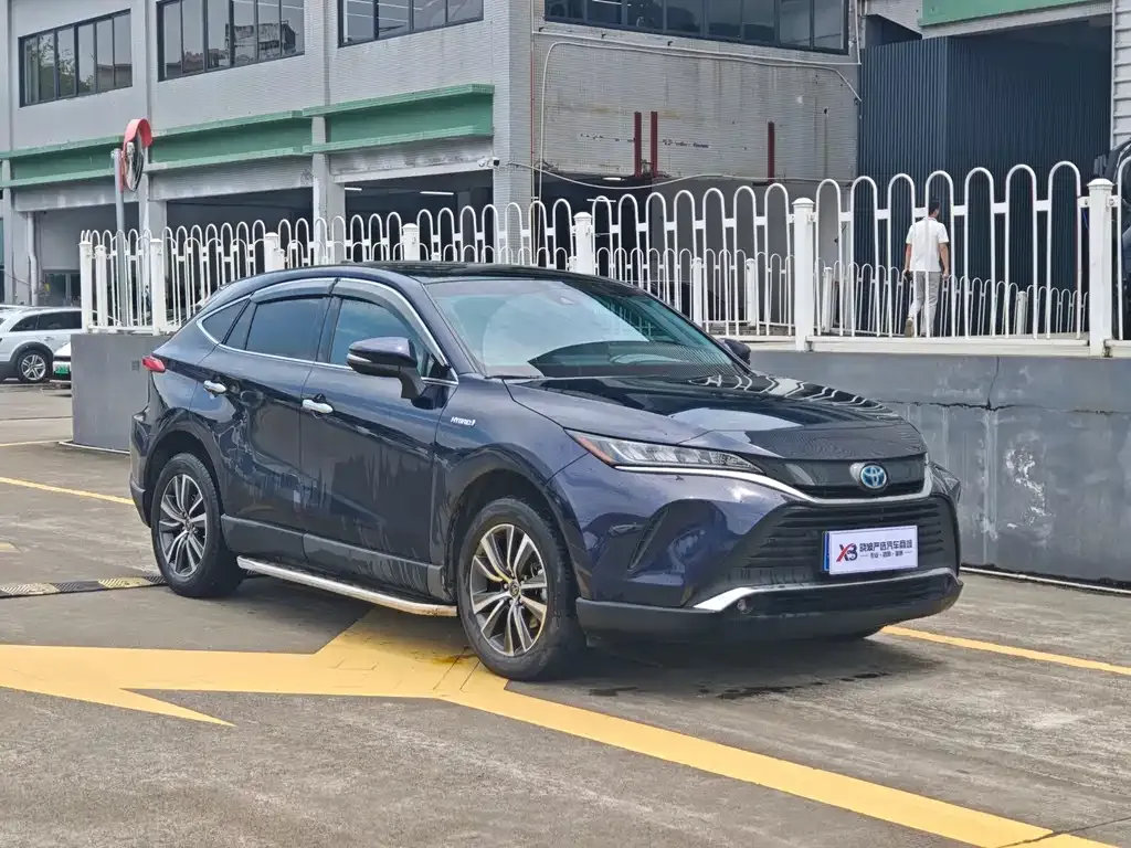 Toyota Harrier — фото 8
