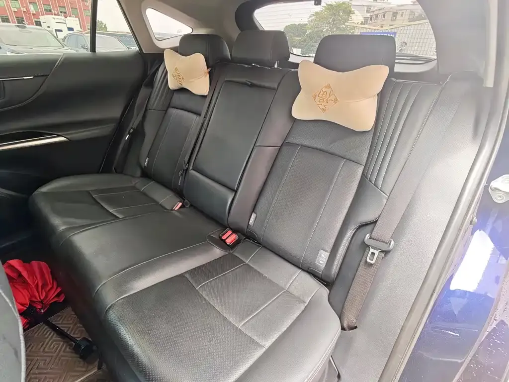 Toyota Harrier — фото 7
