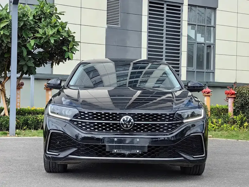 Volkswagen Passat — фото 9
