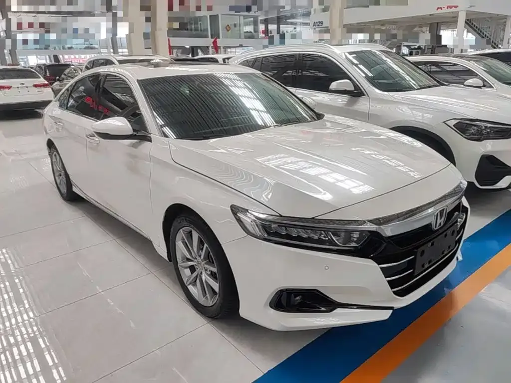 Honda Accord — фото 7