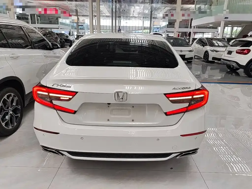 Honda Accord — фото 5