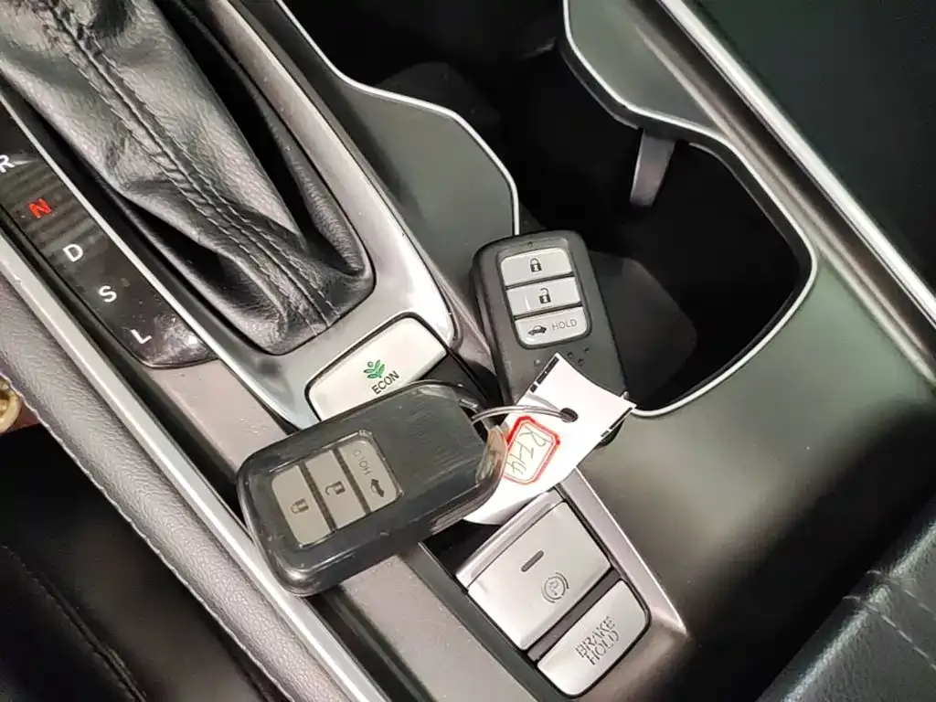 Honda Accord — фото 3