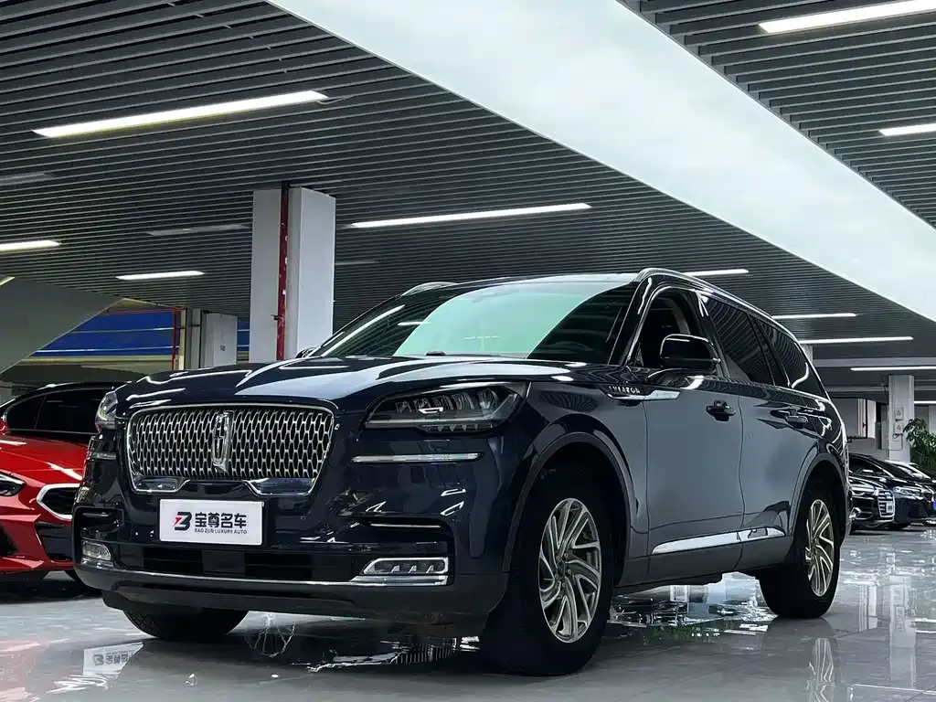 Lincoln Aviator — фото 1