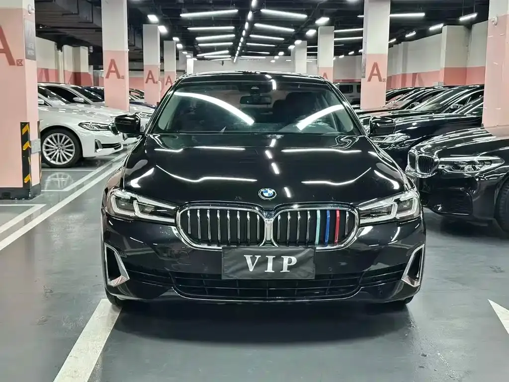 BMW 5 Series — фото 5