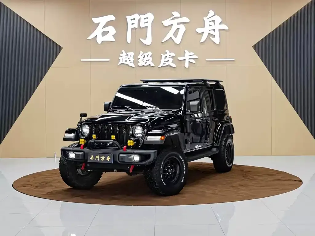 Jeep Wrangler — фото 1