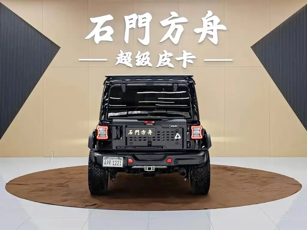 Jeep Wrangler — фото 4