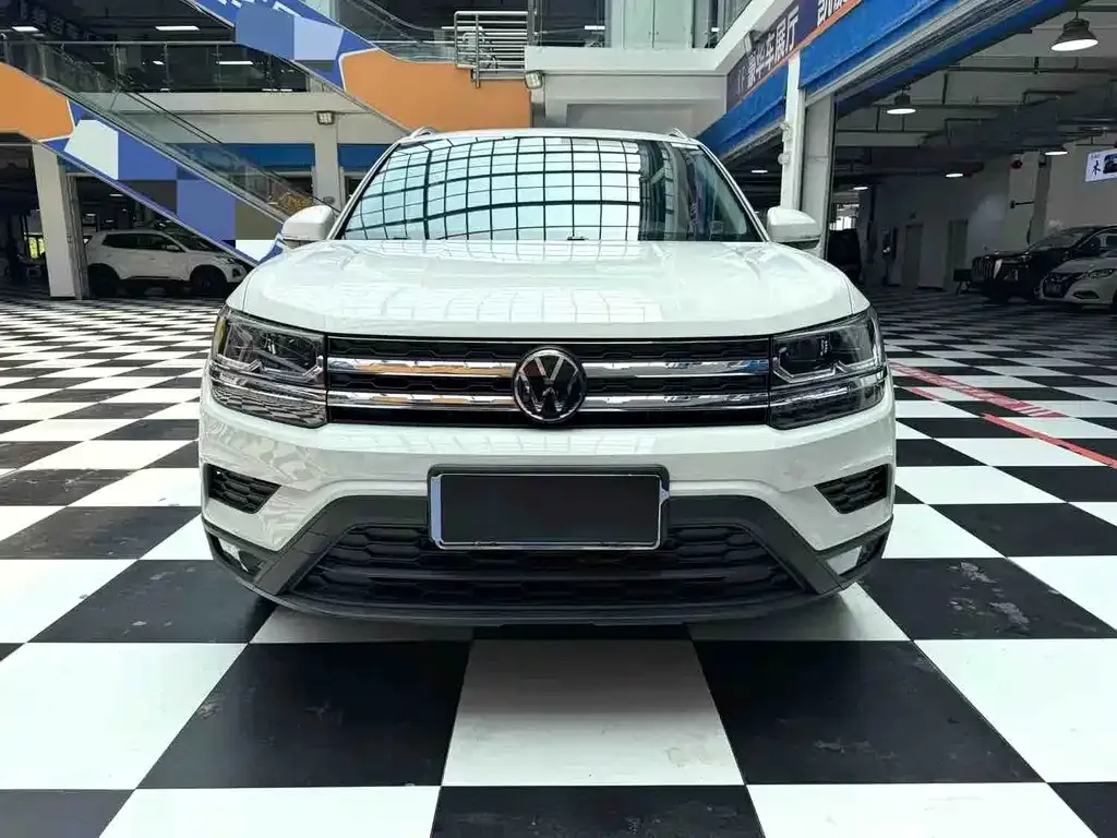 Volkswagen Tharu — фото 8