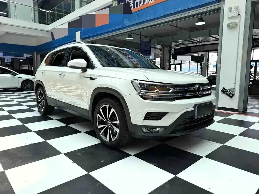 Volkswagen Tharu — фото 4