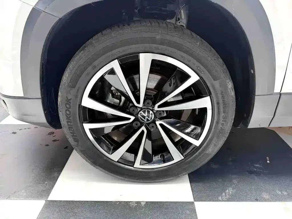 Volkswagen Tharu — фото 7