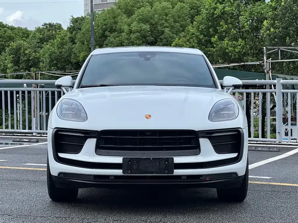 Porsche Macan — фото 1