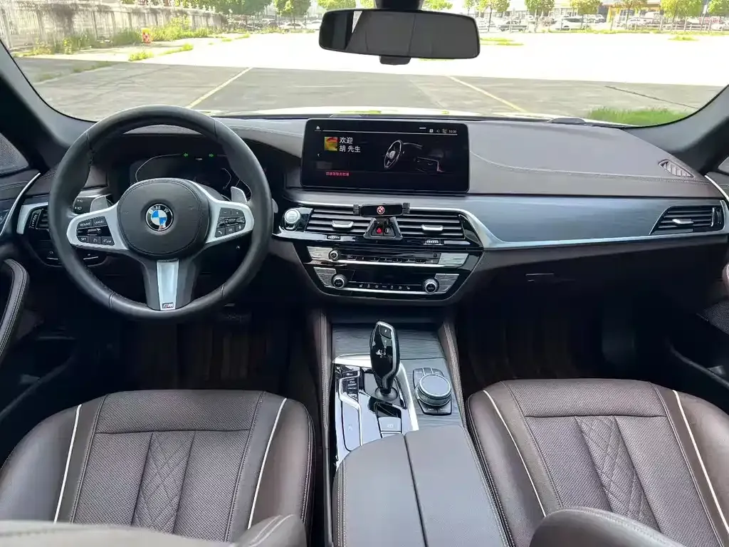 BMW 5 Series — фото 2
