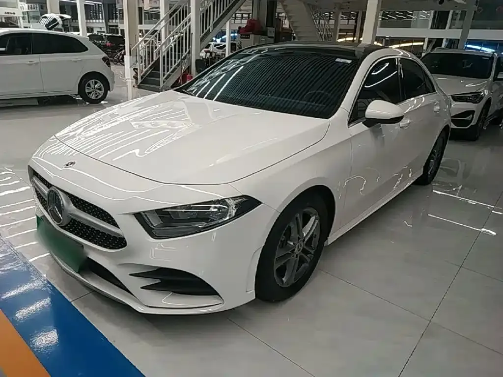 Mercedes-Benz A-Class — фото 1