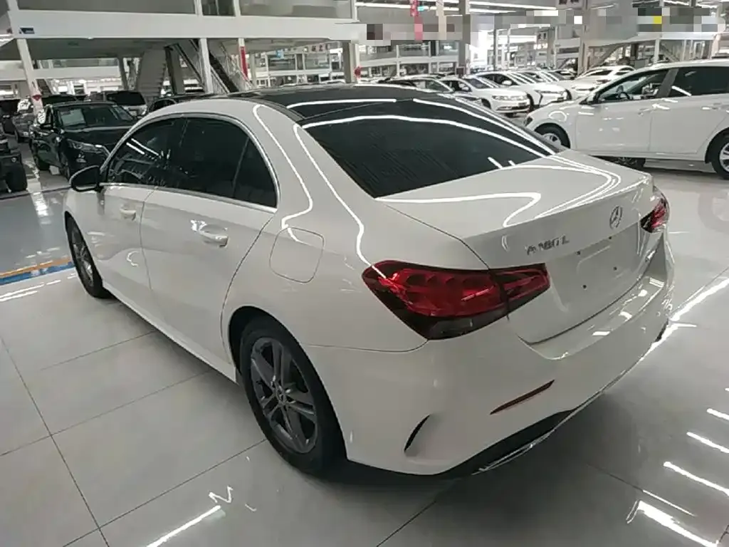 Mercedes-Benz A-Class — фото 6