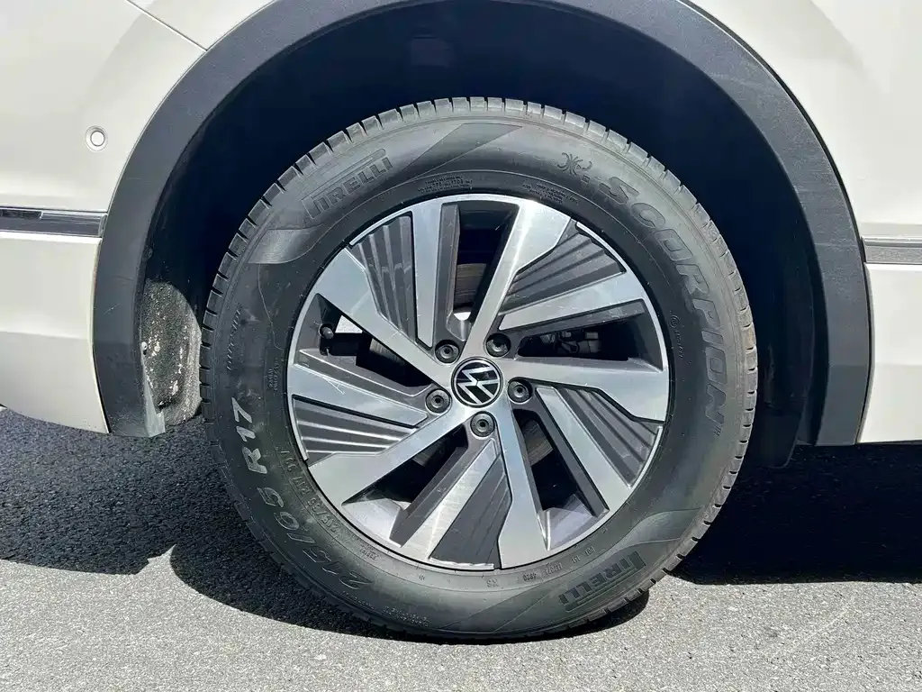 Volkswagen 途观L插电混动 — фото 4