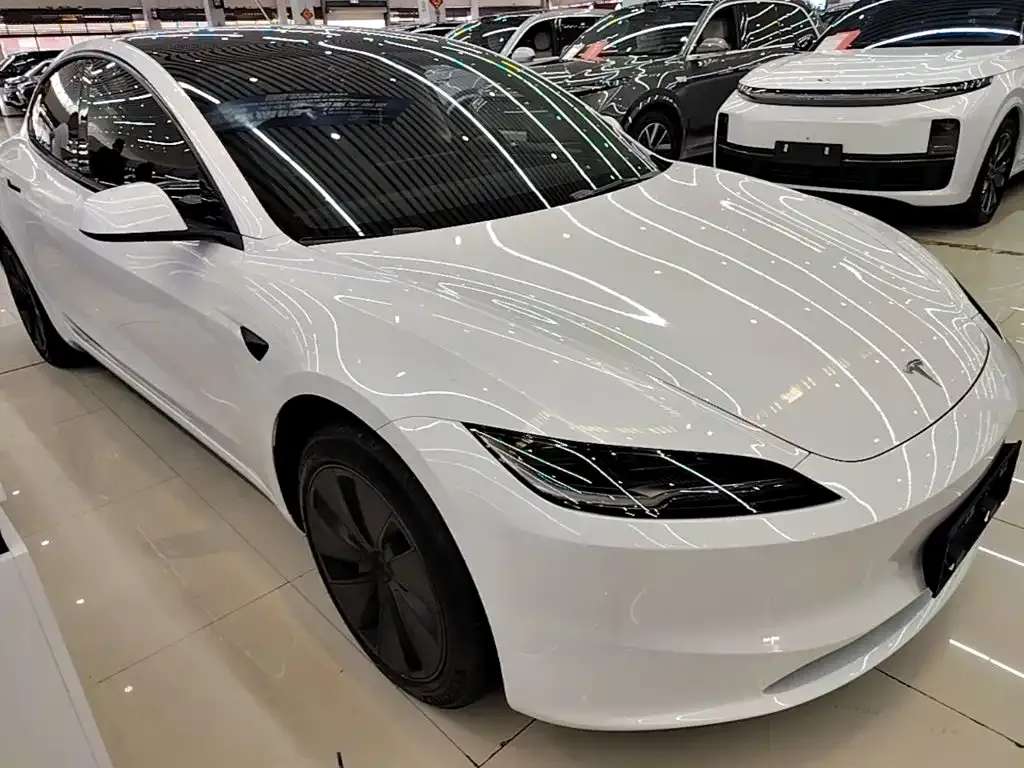 Tesla Model 3 — фото 8